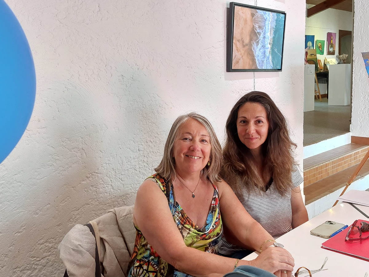 Laure (D) et Corinne (G) fondatrices de l'association Landes et Cape à Dax dans les Landes