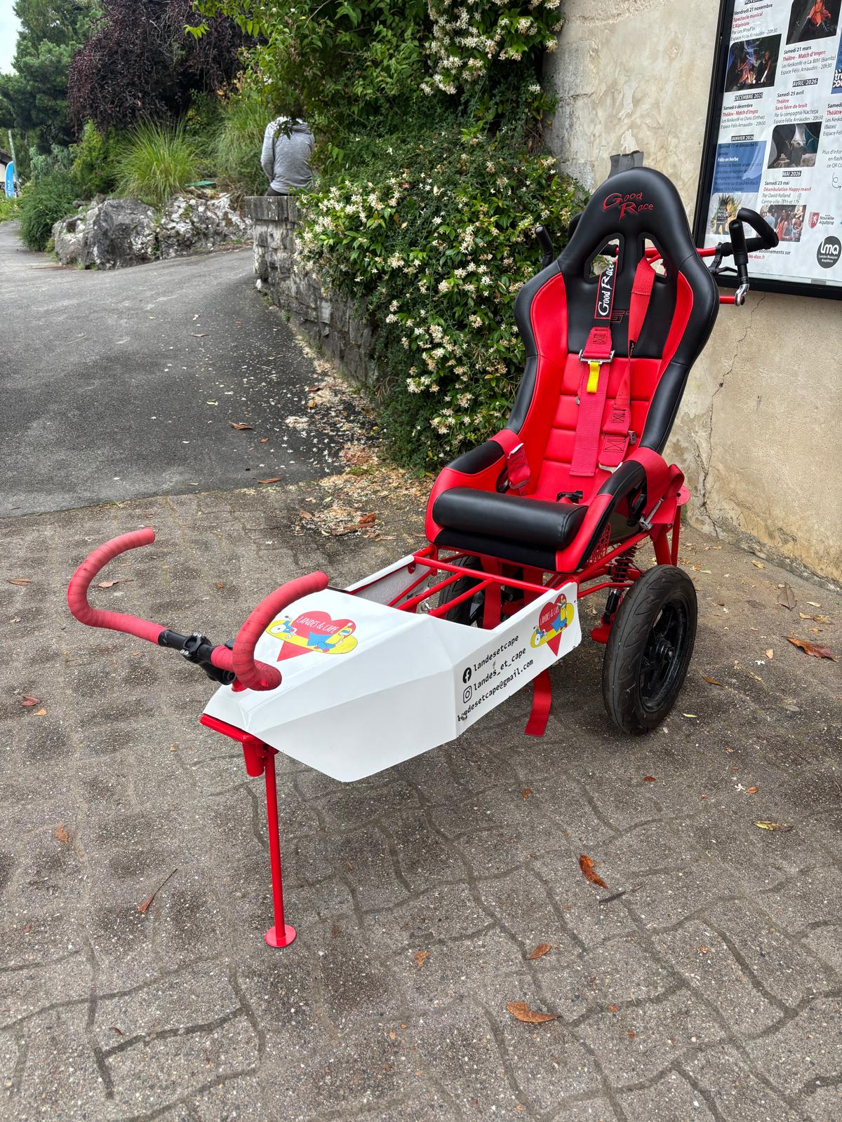 La Myolib fauteuil permettant aux personnes à mobilité réduite de participer à des courses mise à disposition aux familles par Landes et cape association carritative Dax